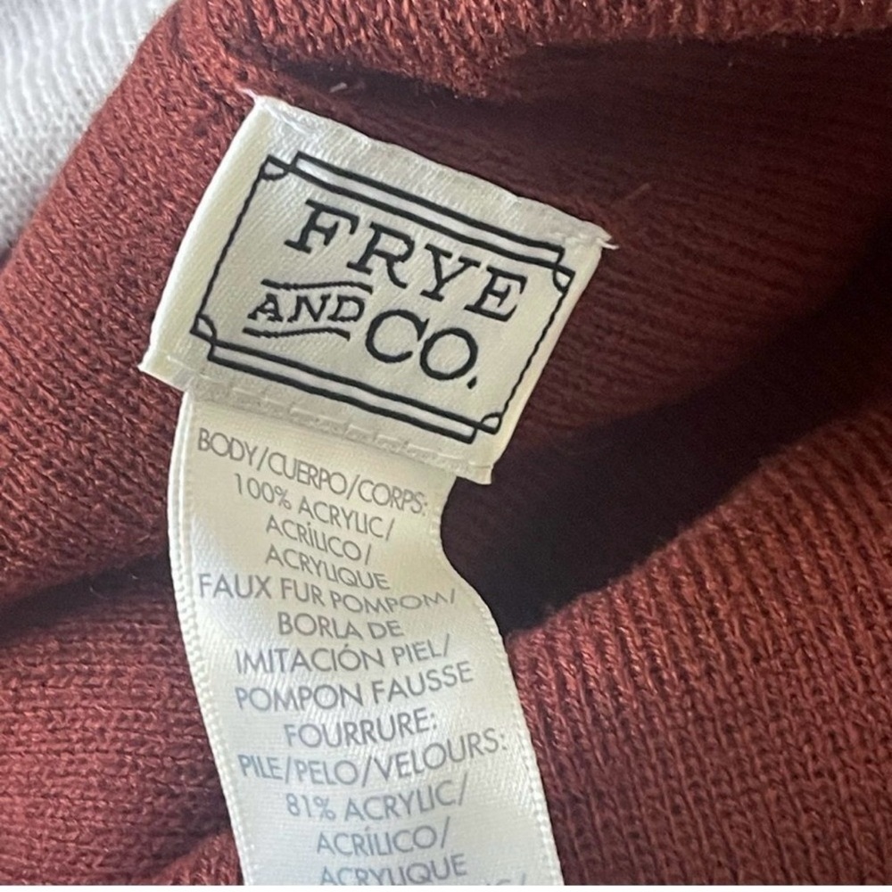 NWT. FRYE & CO Aztec Knit Pom Pom Beanie – Cream Burgundy Western Winter Hat. - Picture 3 of 4
